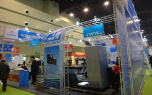 飞龙医疗展台近景