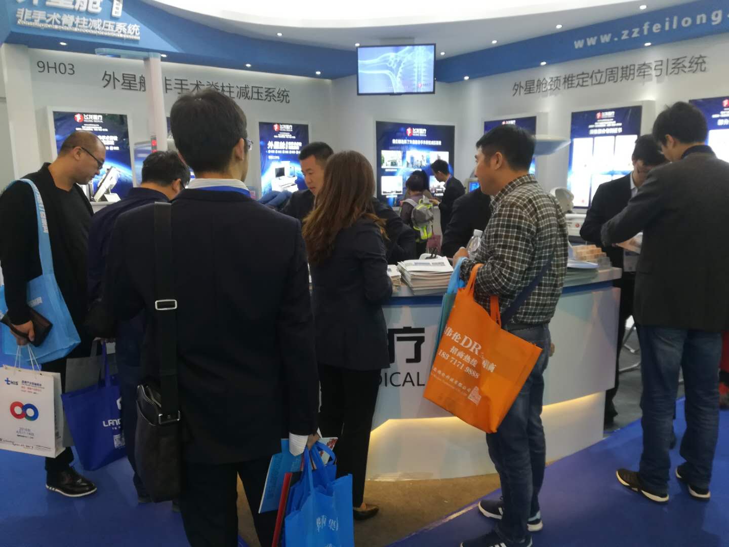 外星舱亮相昆明 外星舱亮相昆明