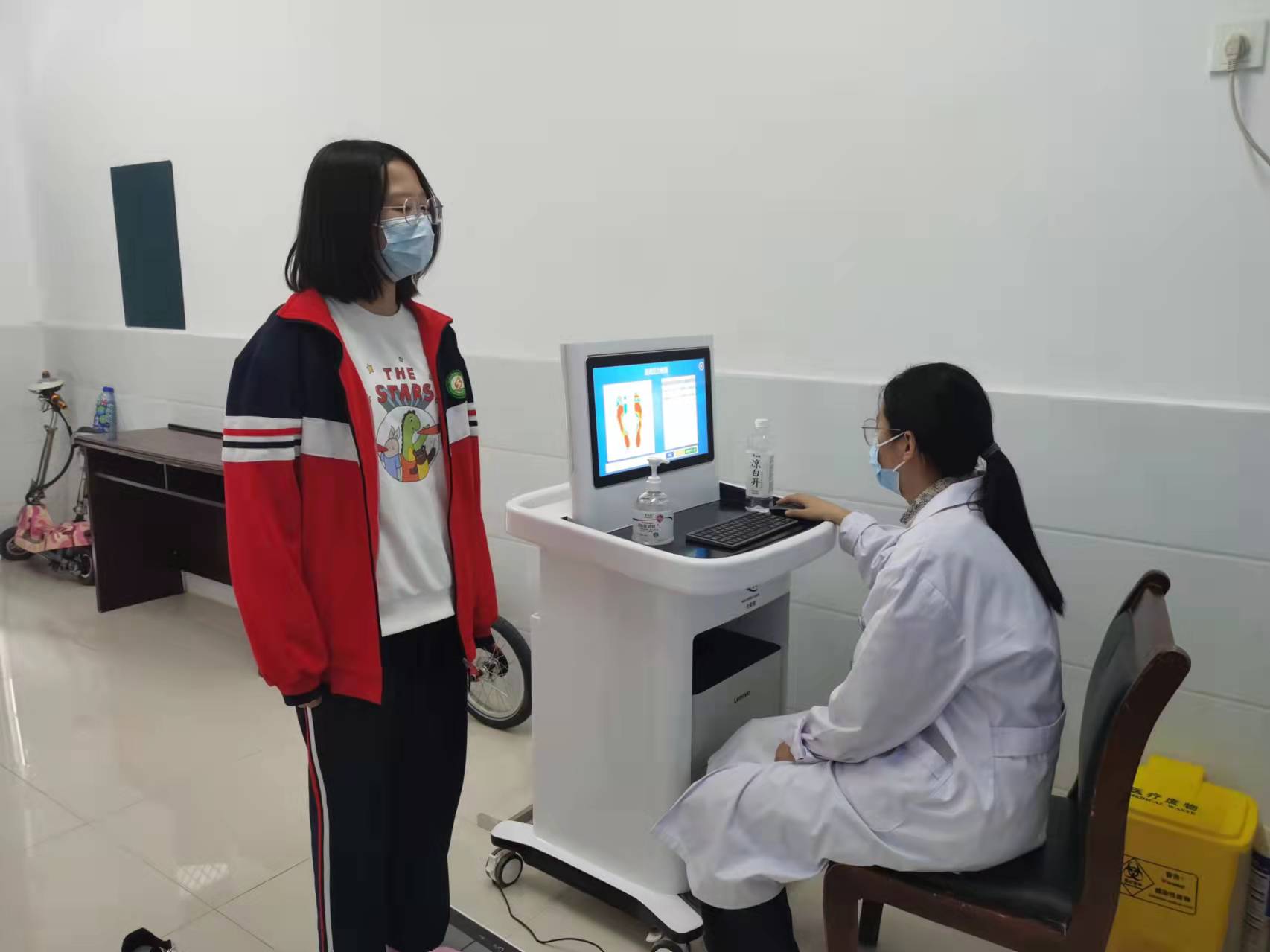 脊柱侧弯筛查 脊柱侧弯筛查